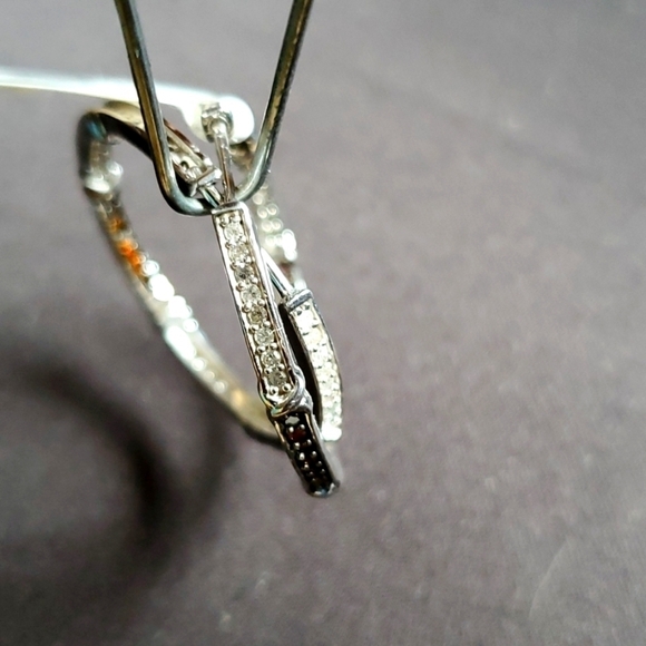 Diamond X and O Earrings Platinum Plated Red and White - Picture 4 of 8